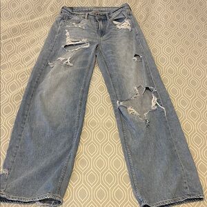 American Eagle Outfitters Light Blue Distressed Skater Jeans